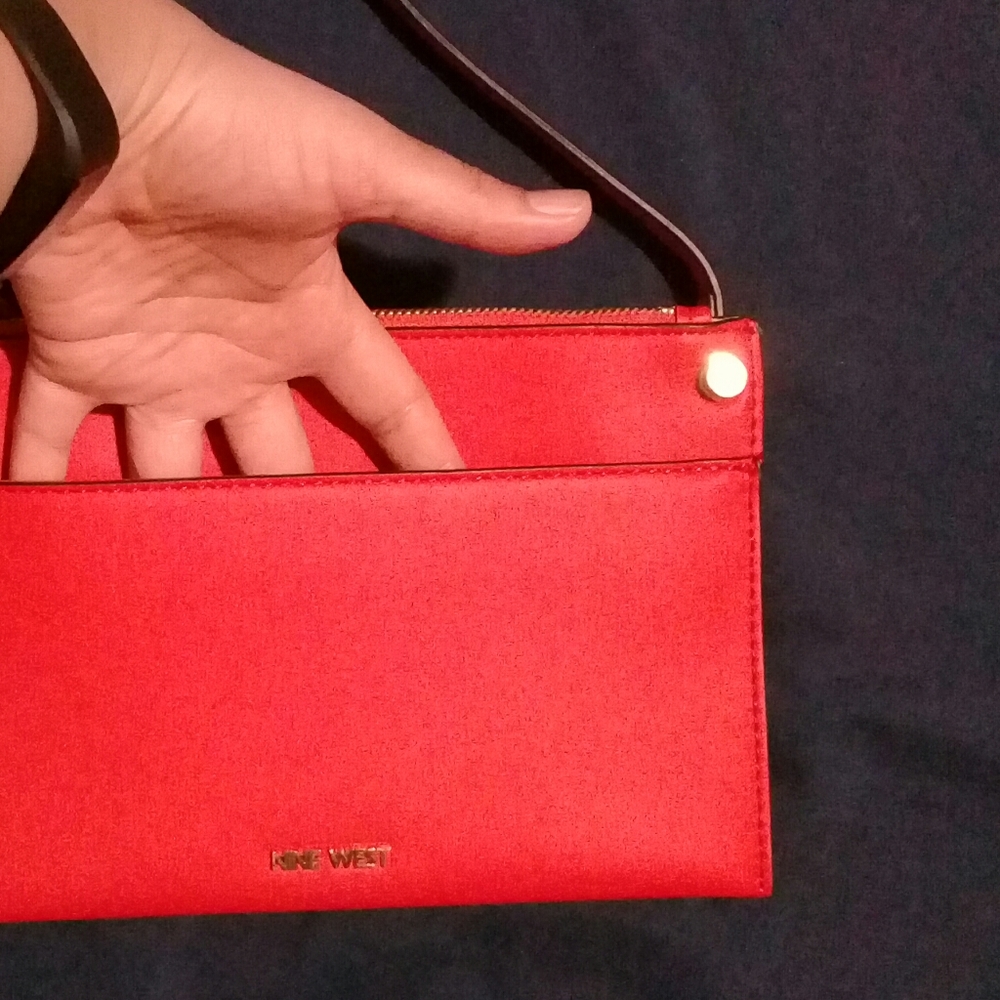 NWOT Red Nine West bag - Picture 2 of 8